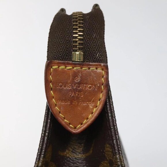 LOUIS VUITTON Monogram Poche Toilette 15 Pouch M47546 LV Auth 114251 - Picture 11 of 16